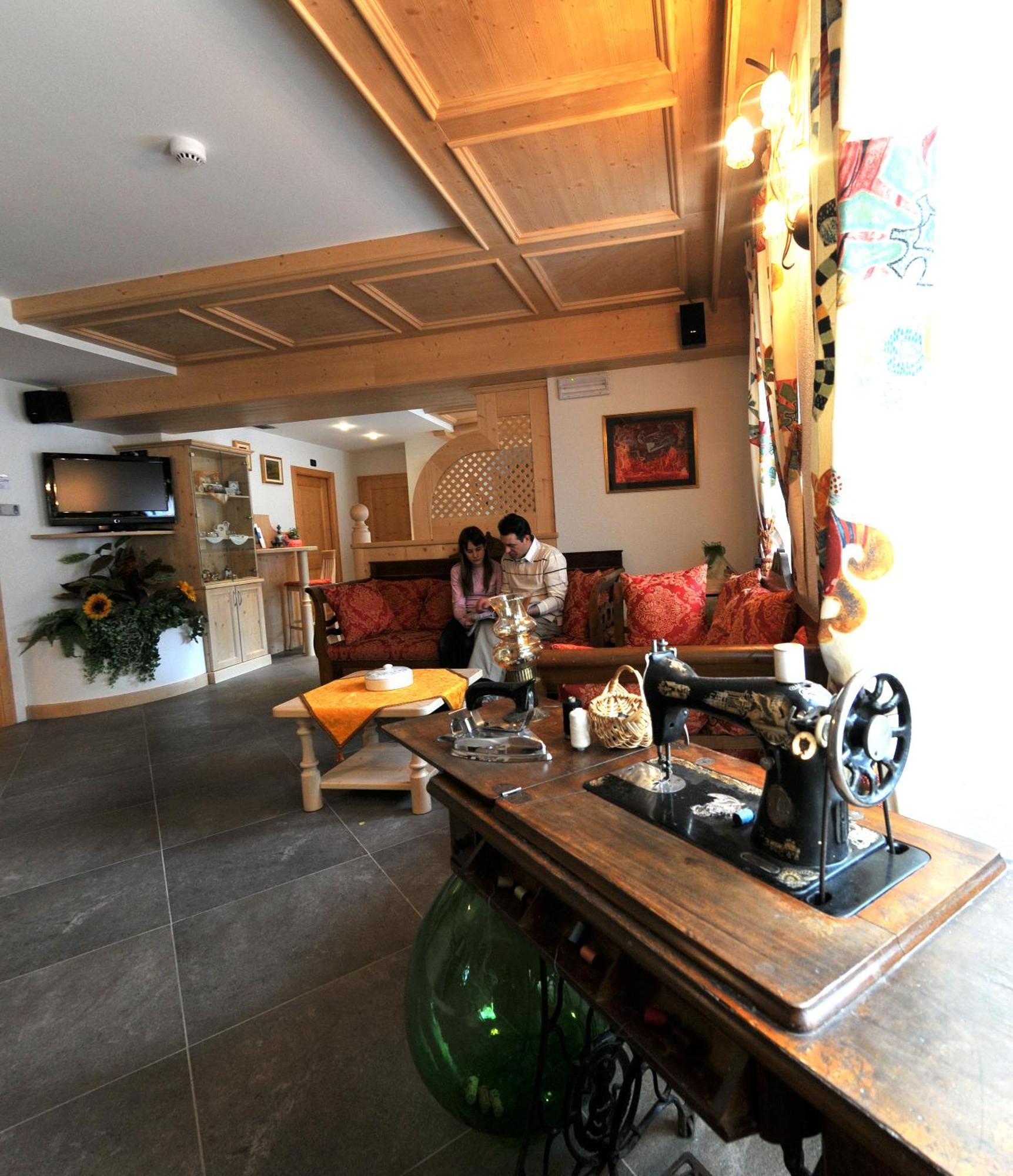 Hotel Il Maniero Ossana Extérieur photo