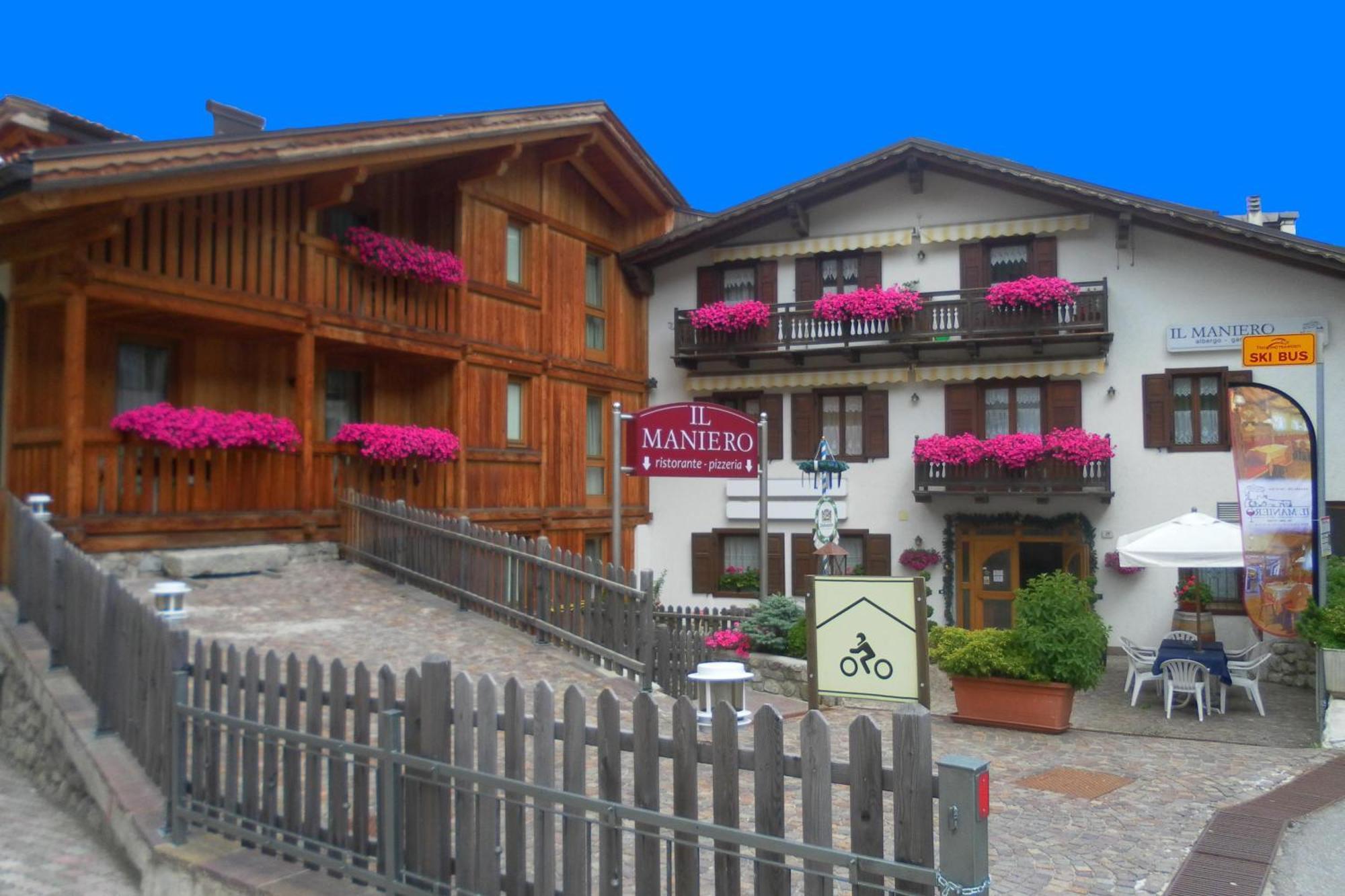 Hotel Il Maniero Ossana Extérieur photo