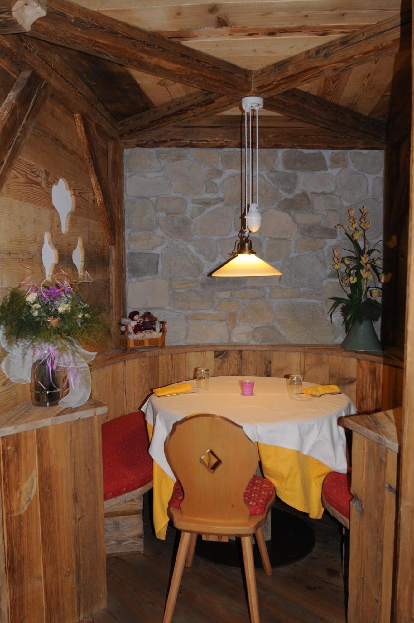 Hotel Il Maniero Ossana Extérieur photo