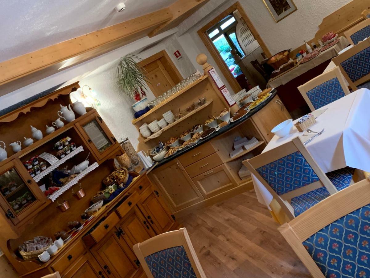 Hotel Il Maniero Ossana Extérieur photo